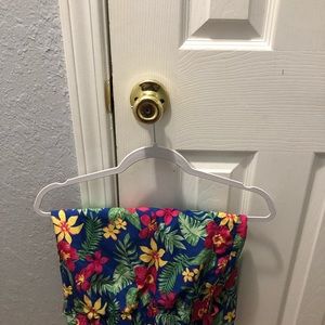 Men’s Big&tall tropical swim trunks.